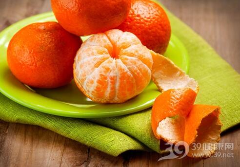 吃橘子别扔皮 能祛痰止咳除口臭