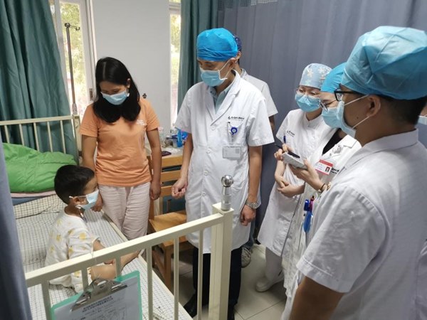 “夺命玩具”要收好！3岁男童误吞11颗磁力珠致严重肠穿孔